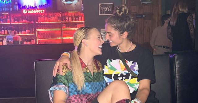 (l-r): JoJo Siwa and Avery Cyrus