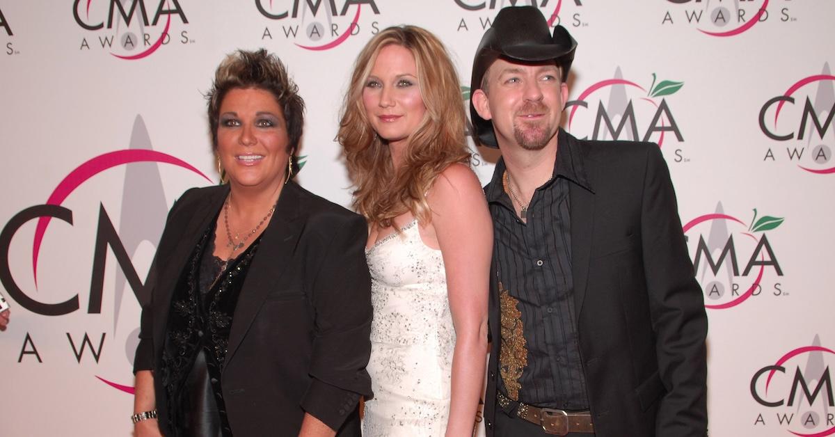 Sugarland (Kristen Hall, Jennifer Nettles, Kristian Bush) at the 2005 CMA Awards