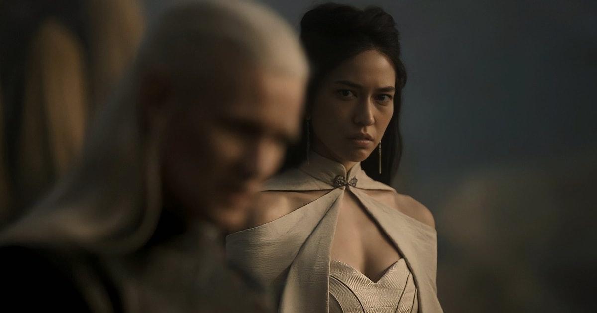 Matt Smith as Daemon Targaryen and Sonoya Mizuno as Mysaria in 'House of the Dragon.'