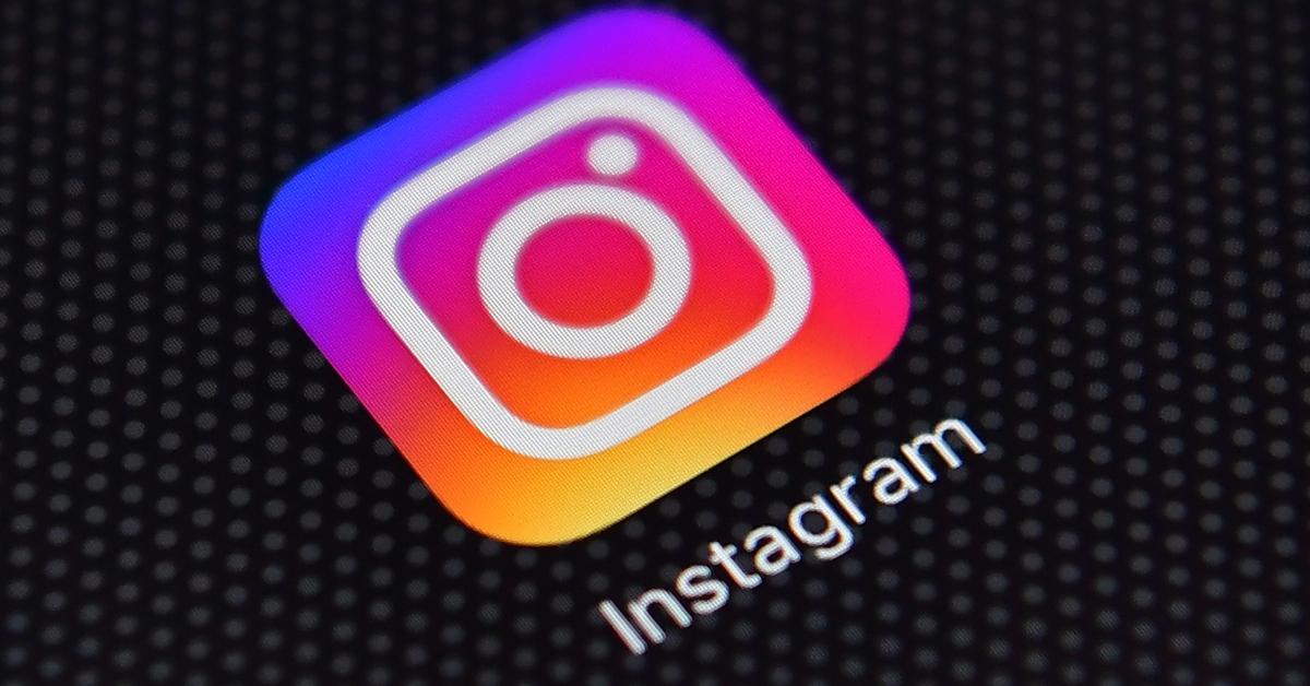 Wondering How to Post Multiple Photos on Instagram in 2021? Fans Aren't ...