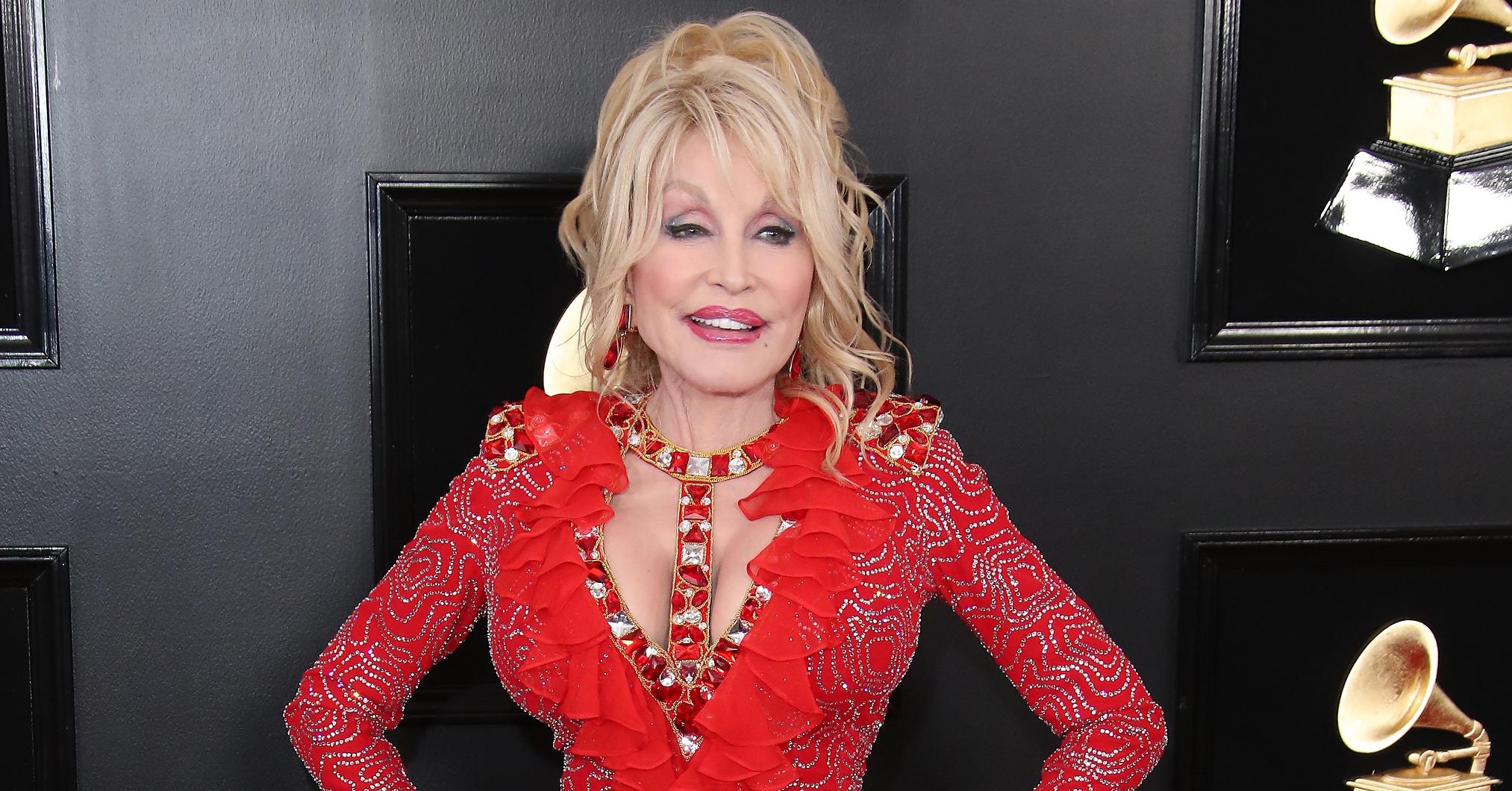 Dolly Parton's 9 Tattoos & Their Meanings - wide 2