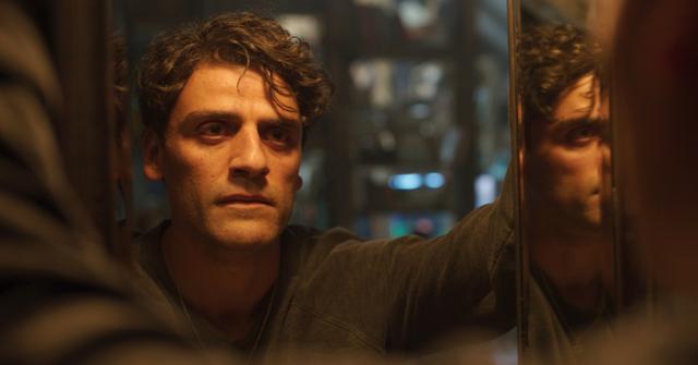 Steven Grant/Marc Spector (Oscar Isaac)