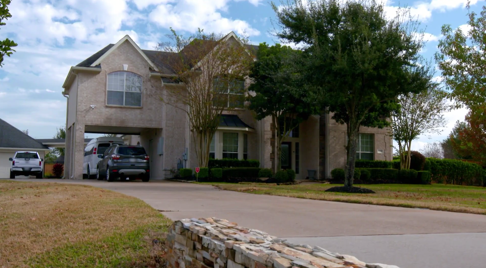 Did the Busbys Get a New House? — An 'Outdaughtered' Season 6 Update