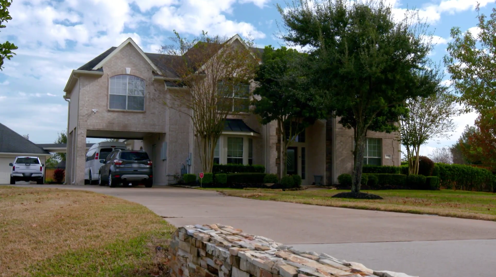 Did the Busbys Get a New House? — An 'Outdaughtered' Season 6 Update