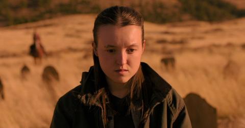 Ellie Visits Joel's grave in The Last of Us