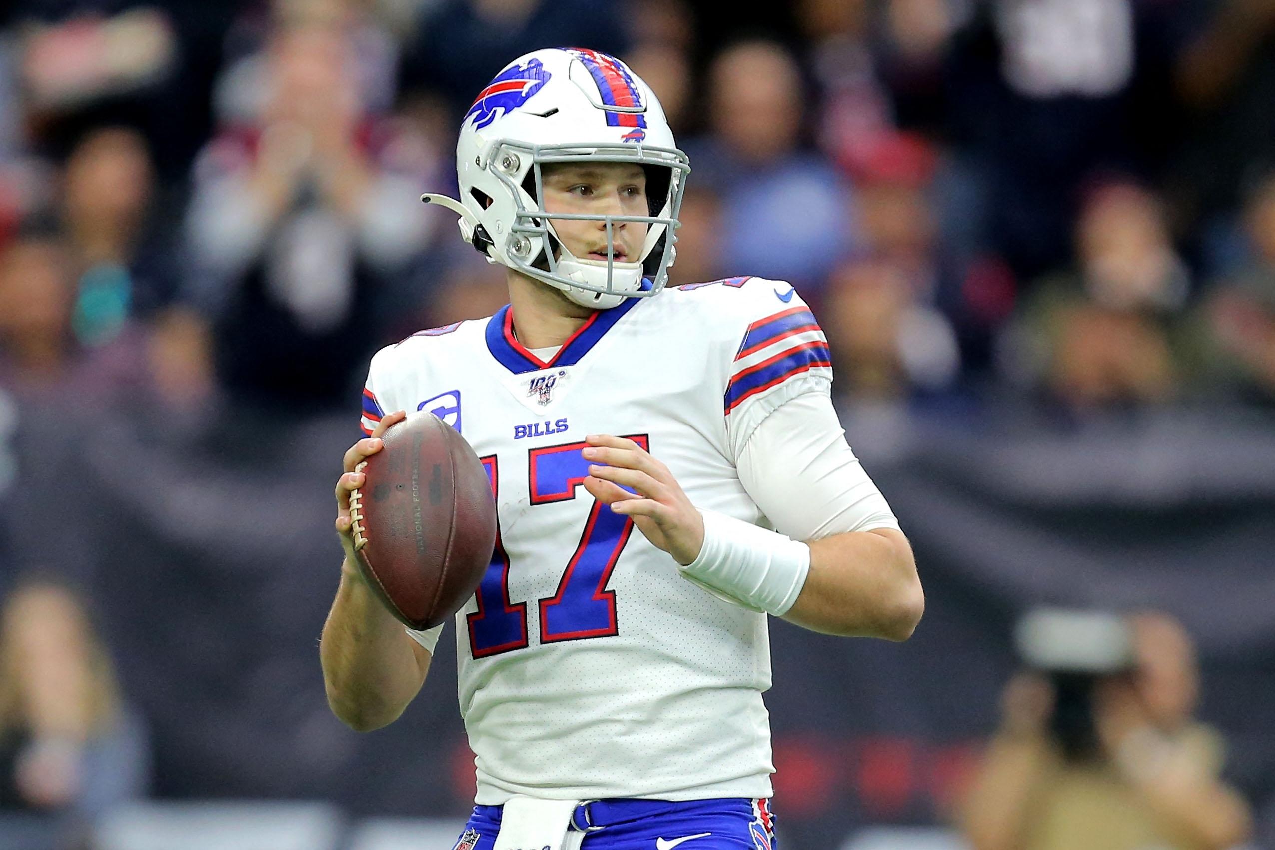 josh-allen-throws-pass