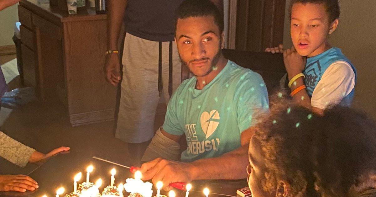 Tony Dungy's son Jordan celebrating his 21st birthday with family.