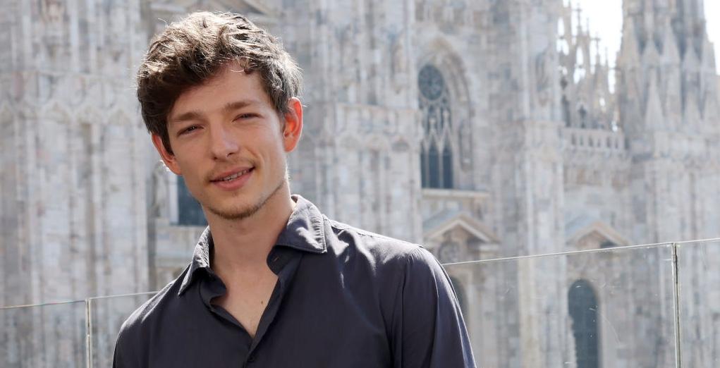 Who Is Mike Faist Currently Dating?