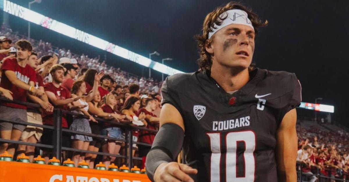 Oklahoma Sooner quarterback John Mateer