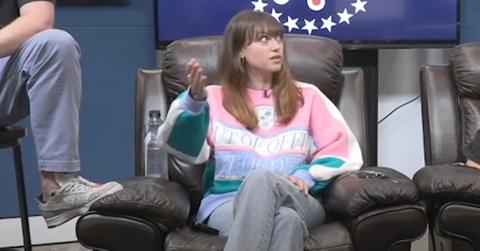 Kelly Keegs in 'Barstool'