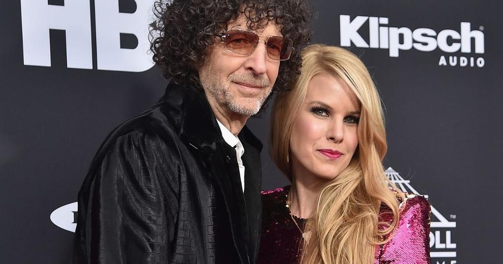 Is Howard Stern Still Married And How Many Kids Does He Have 