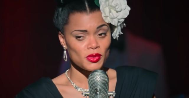 Andra Day as jazz singer Billie Holiday takes the stage to give sing to a live audience.