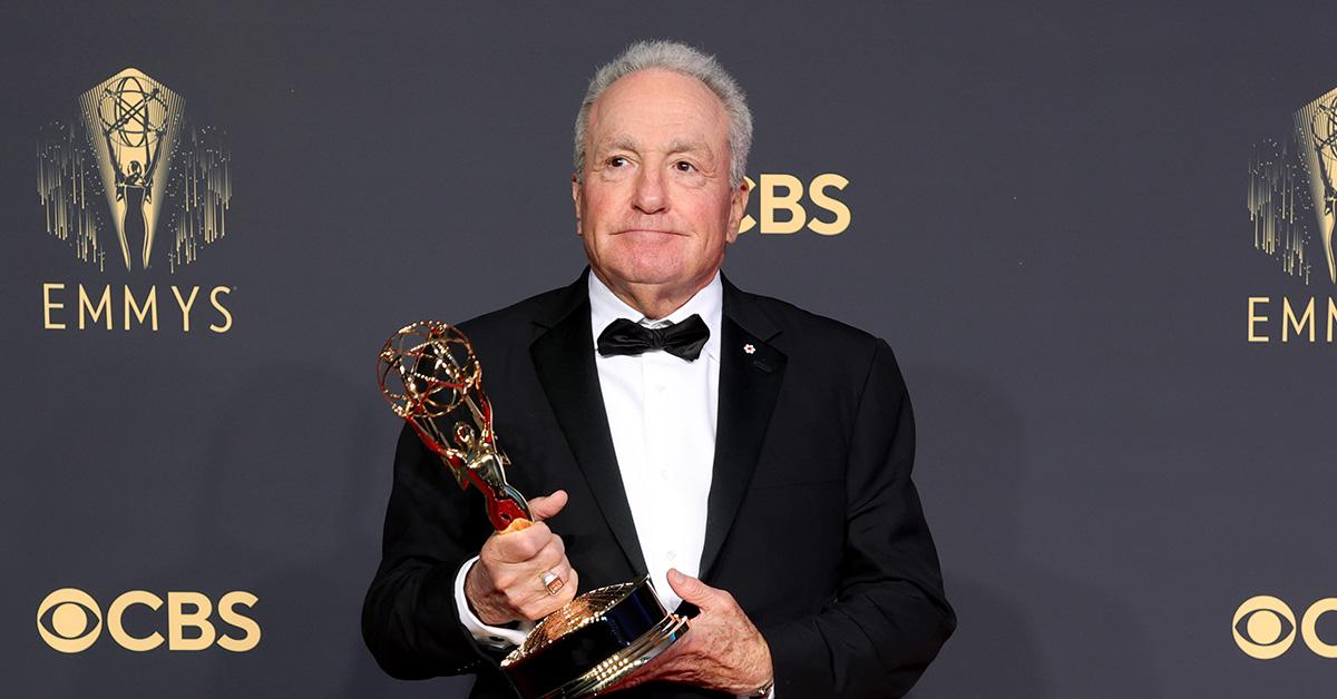 Lorne Michaels, the 'SNL' executive producer, at the 2022 Emmy Awards holding an Emmy. 