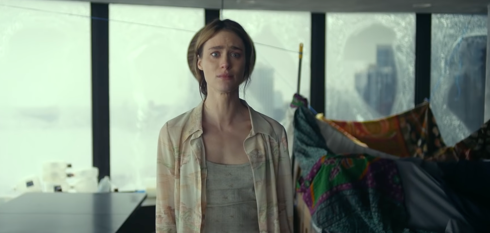 Mackenzie Davis plays Kirsten