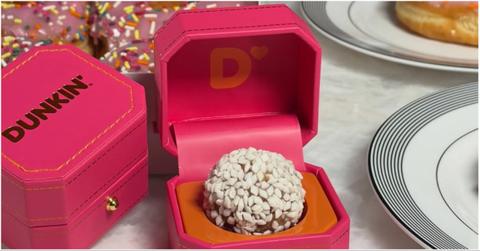 How to Get Dunkin Ring Box and Turn It Into a Sweet Proposal Moment