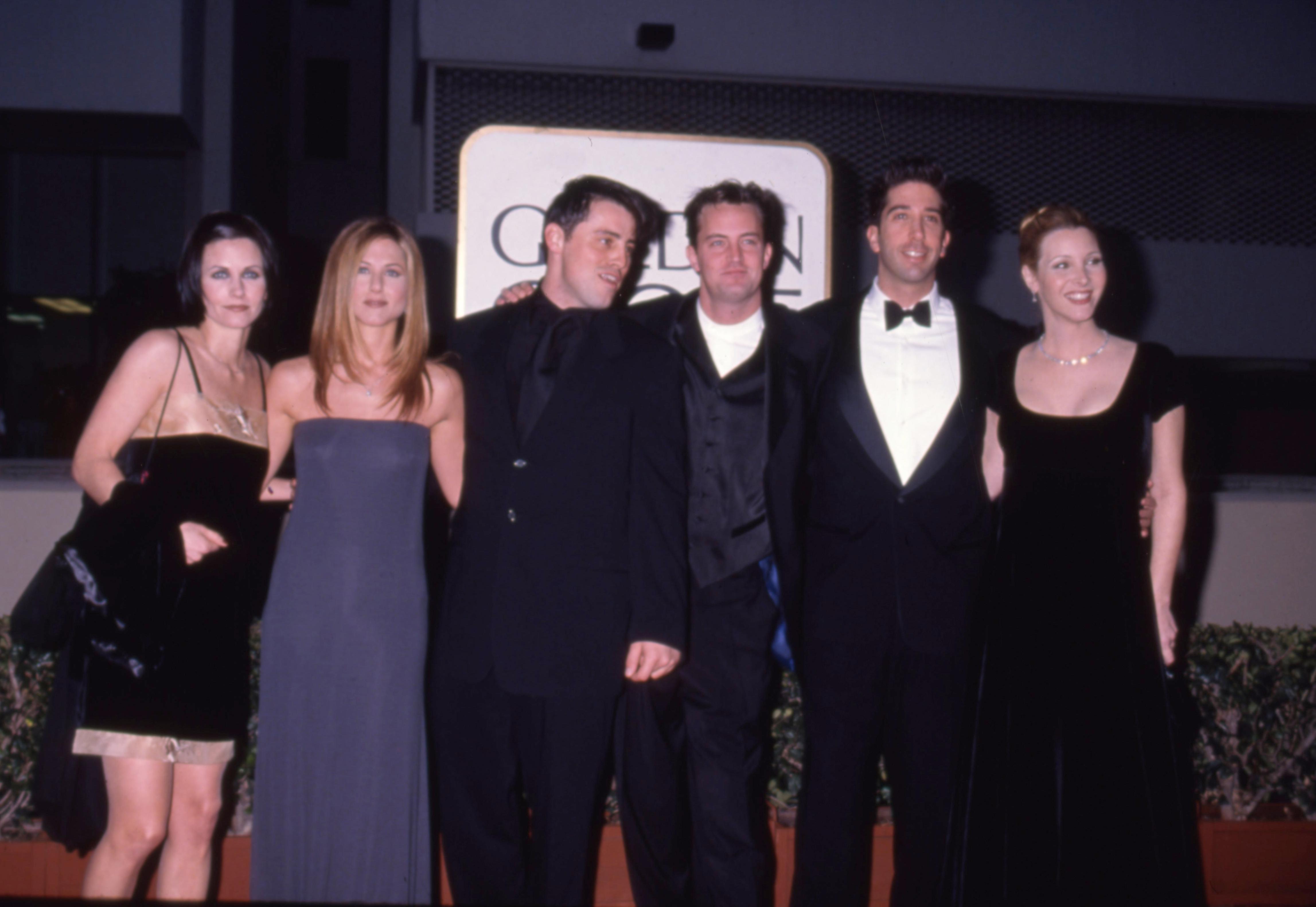 Matthew Perry and the cast of 'Friends'