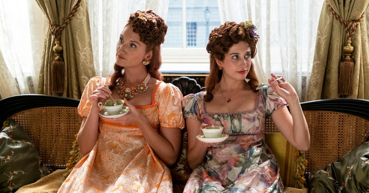 Bessie Carter as Prudence Featherington, Harriet Cains as Philipa Featherington 