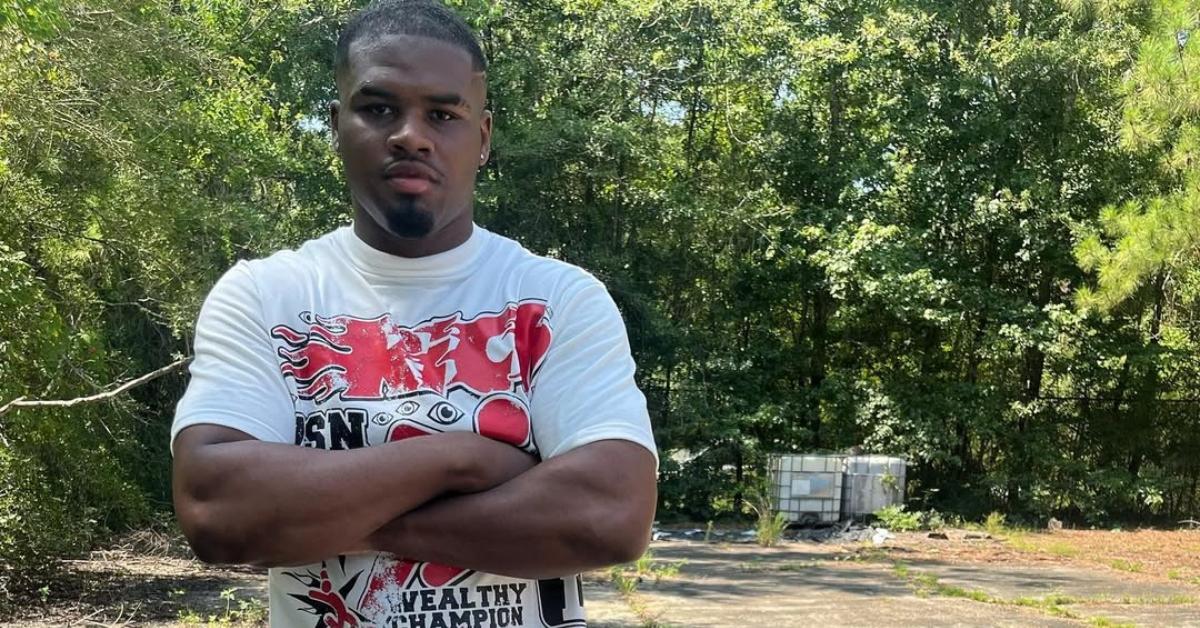 Former LSU and Louisiana Tech Wide Receiver Devonta Lee Has Passed Away At 27 Description: What happened to Devonta Lee? The former LSU wide receiver has reportedly passed away and fans want answers.