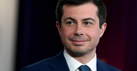 pete-buttigieg-beard-1582307904929.jpg