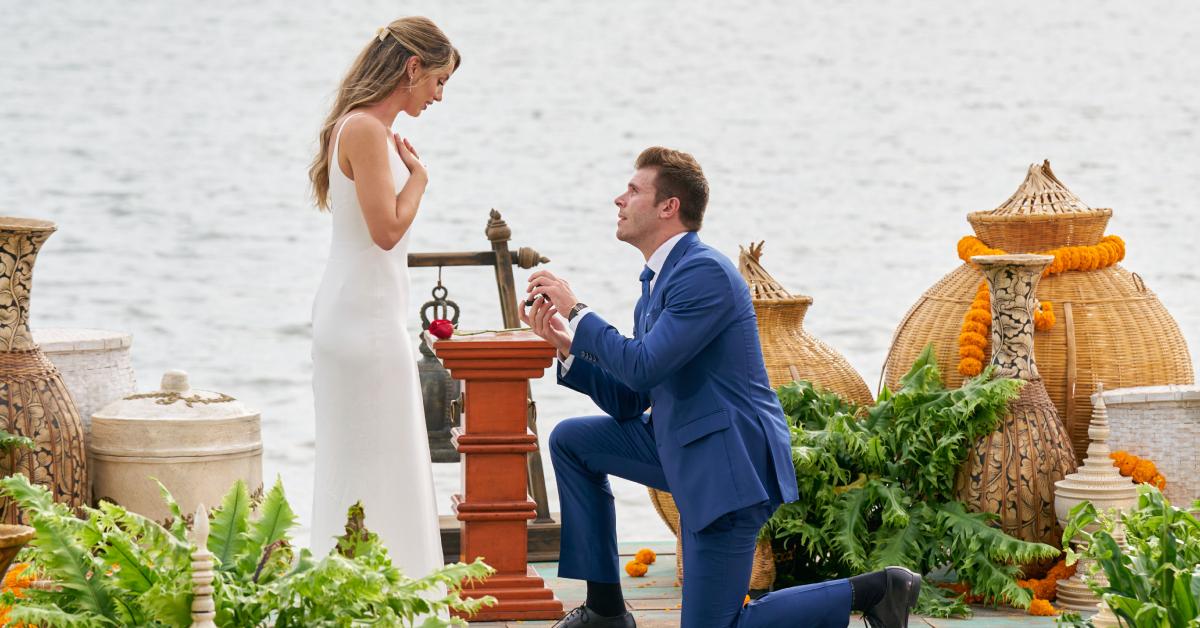 Zach proposing to Kaity on Season 27 of 'The Bachelor'