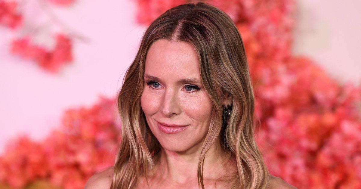 Kristen Bell at a red carpet event.