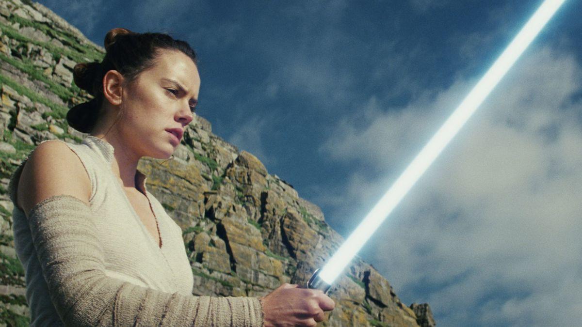 rey lightsaber blue