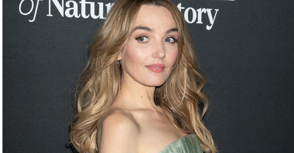 'SNL' Star Chloe Fineman Says She Was Once Fired for Pantsing a Child