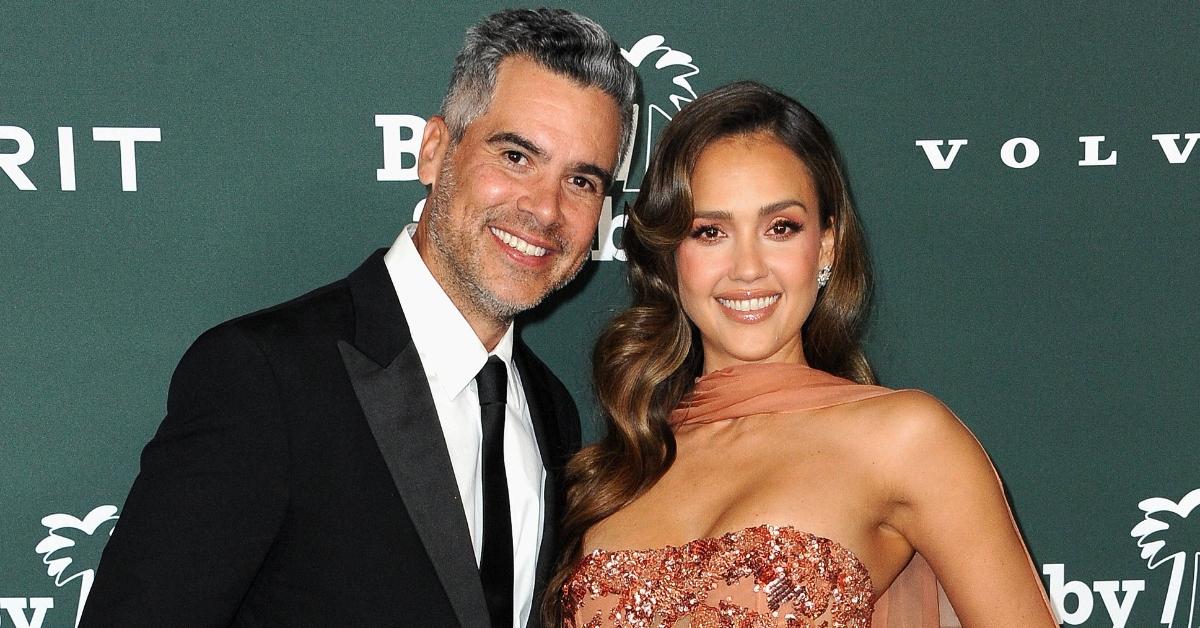 what-is-cash-warren-s-net-worth-he-s-a-former-film-producer