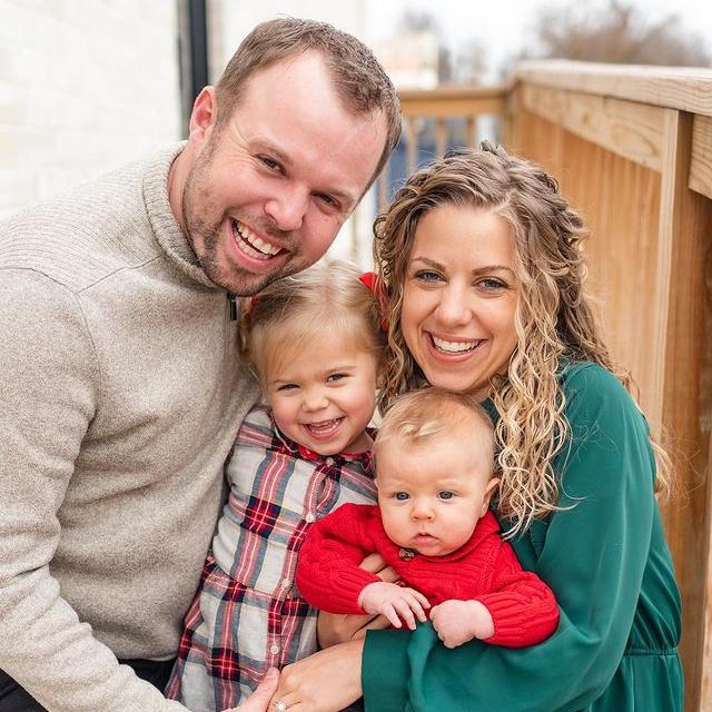 john david duggar with wife abbie and kids