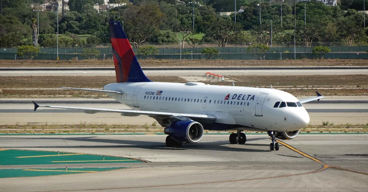Delta Airlines plane