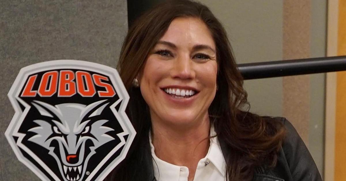 Hope Solo poses for photo on Instagram