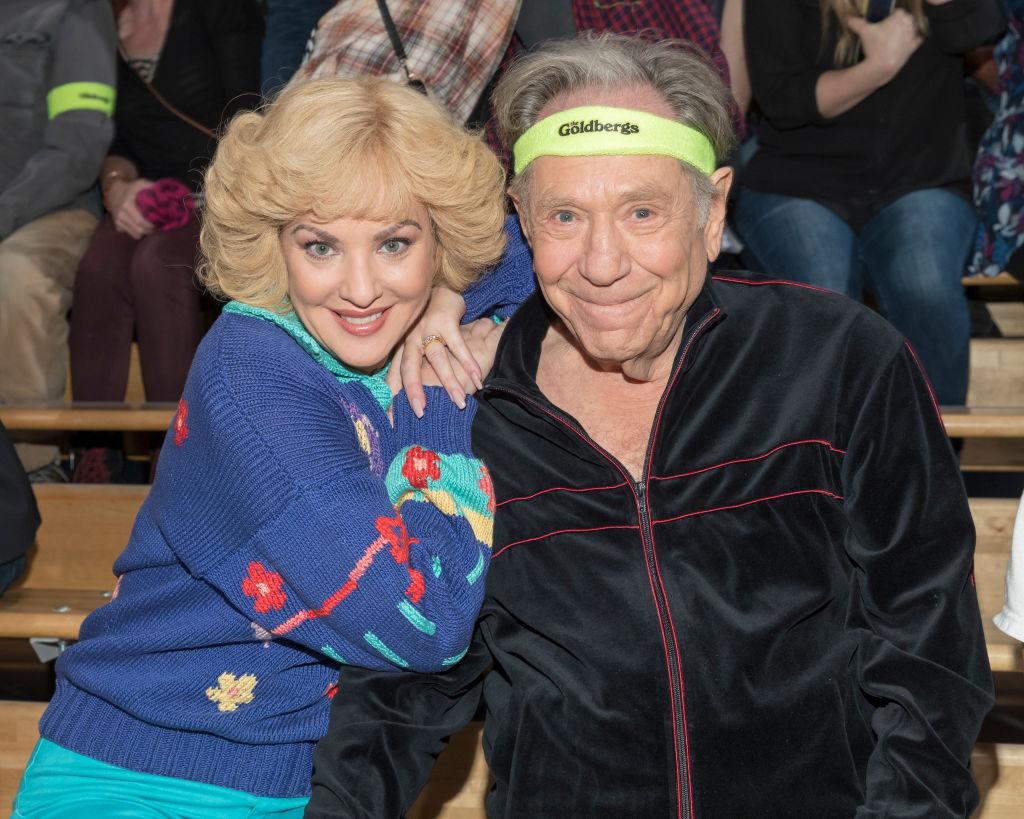 Wendi McLendon-Covey and George Segal