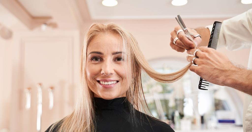 Woman Get Haircut, but Husband Doesn't Notice