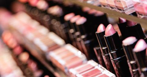 makeup-addiction-reddit-1549484085180-1549484087105.jpg