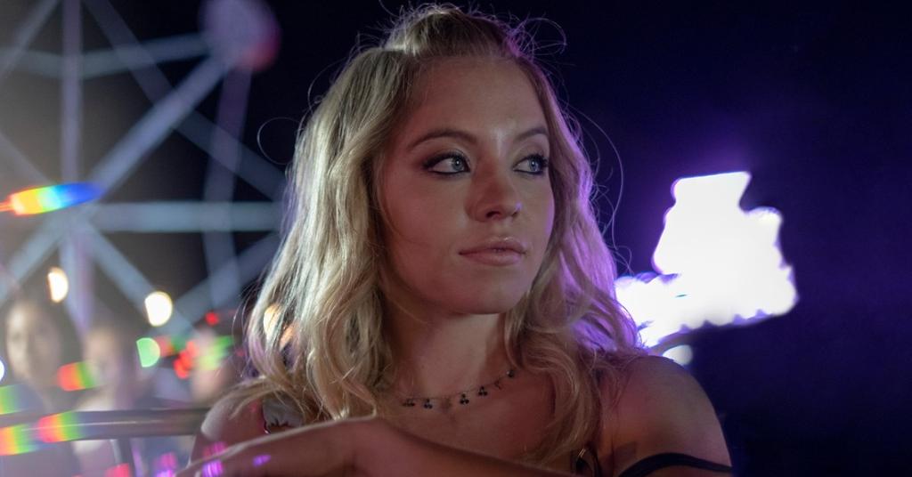 Big Time Adolescence Star Sydney Sweeney Is A Trained Mma Fighter 2532