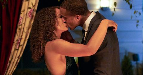 matt-james-kissing-1611007371321.jpg