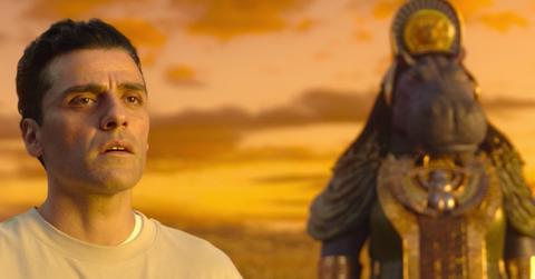 (L-R) Marc Spector (Oscar Isaac) and Taweret (Antonia Salib)