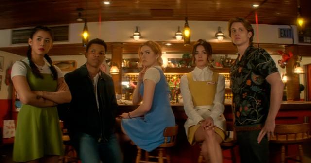 The cast of 'Nancy Drew' on the set of Season 1