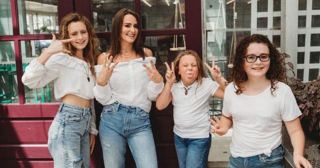 Leah Messer and her daughters