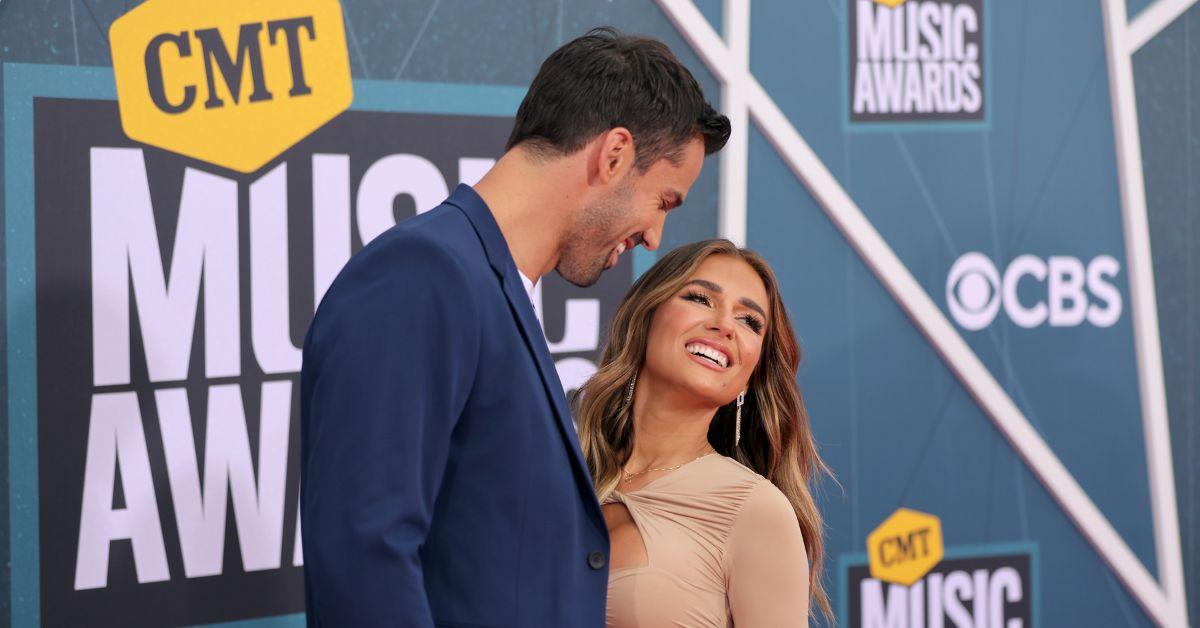 (l-r): Eric Decker and Jessie James Decker attending the CMT Music Awards.