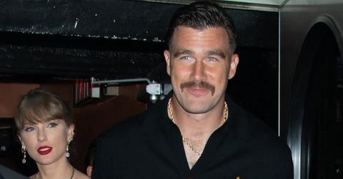 Travis Kelce and Taylor Swift walking together