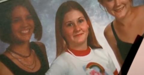 Alissa Turney (C) in a school photo