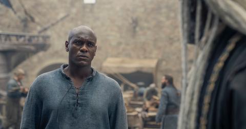 Alyn of Hull looking at Corlys Velaryon