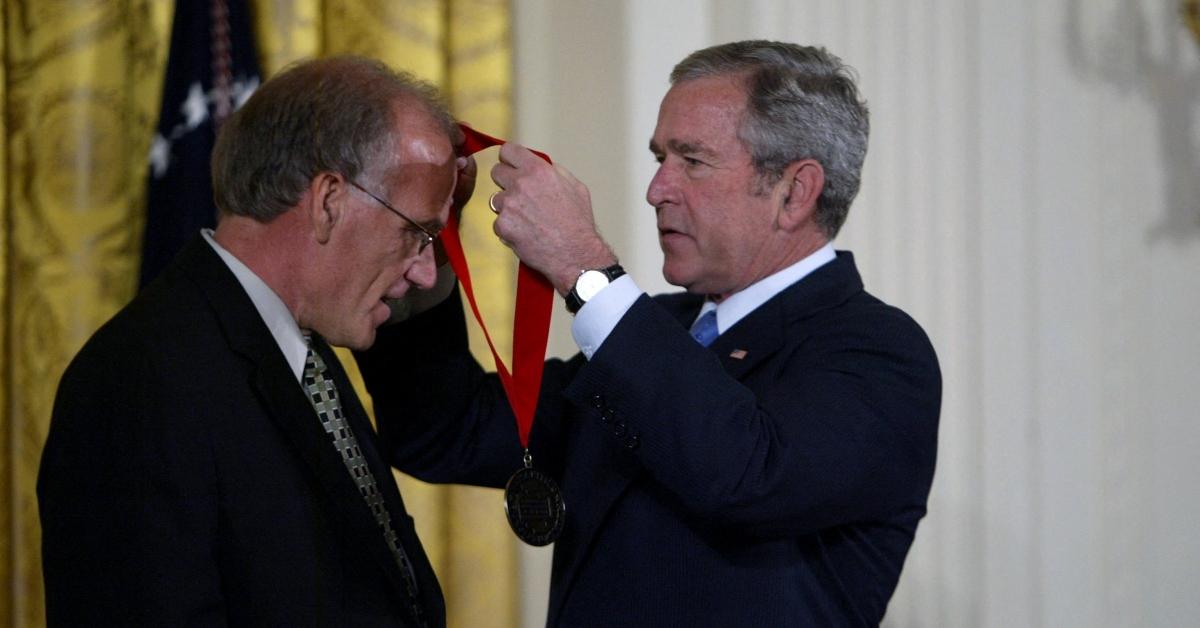 Victor David Hanson receives 2007 National Medal of Arts and National Humanities from former President George W. Bush