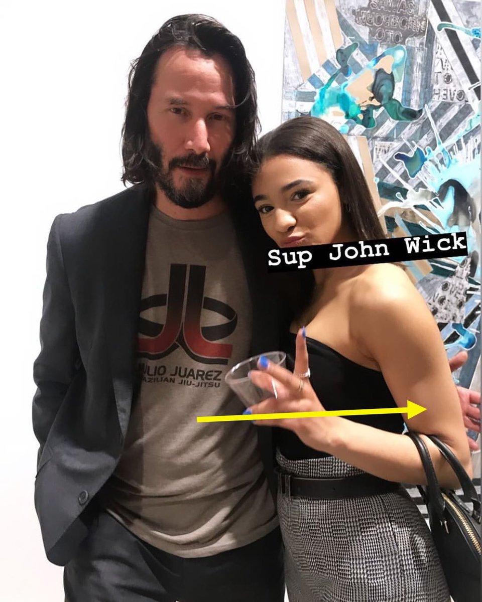 keanu hover hand