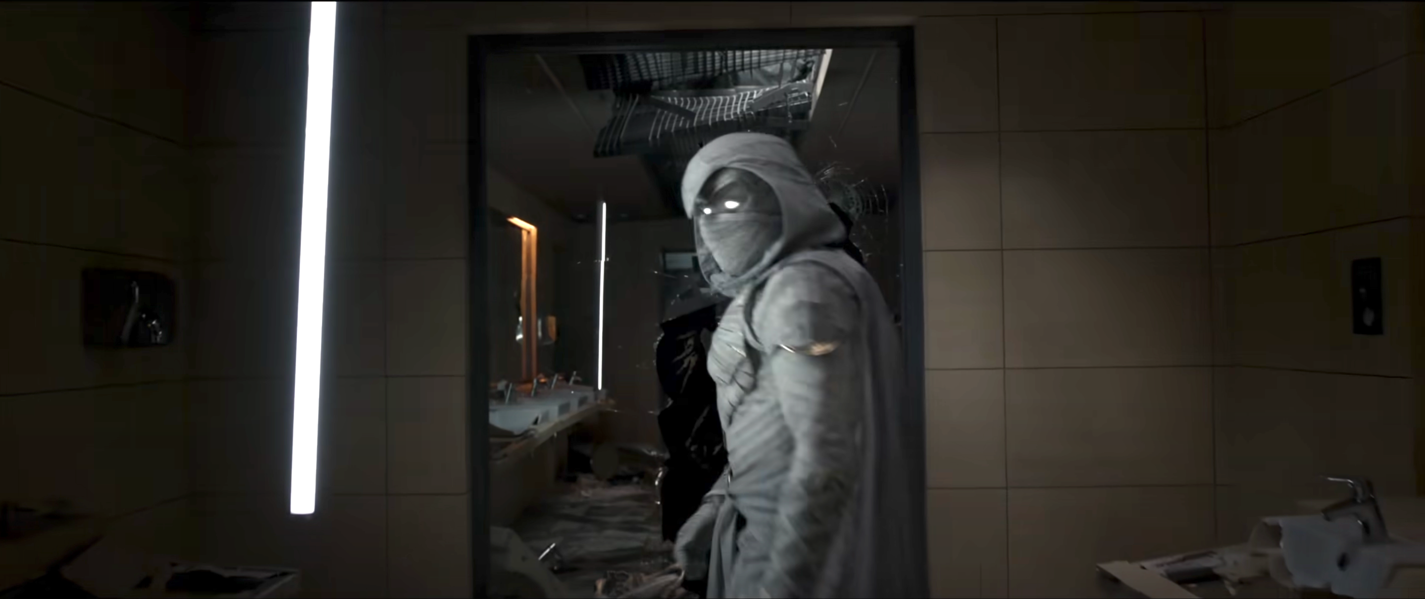 Лунный человек трейлер. Moon Knight Trailer. Оскар Айзек лунный рыцарь арт.