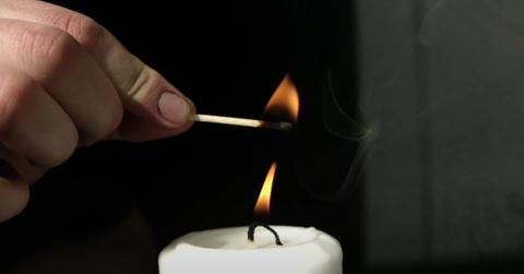 Candle relighting trick