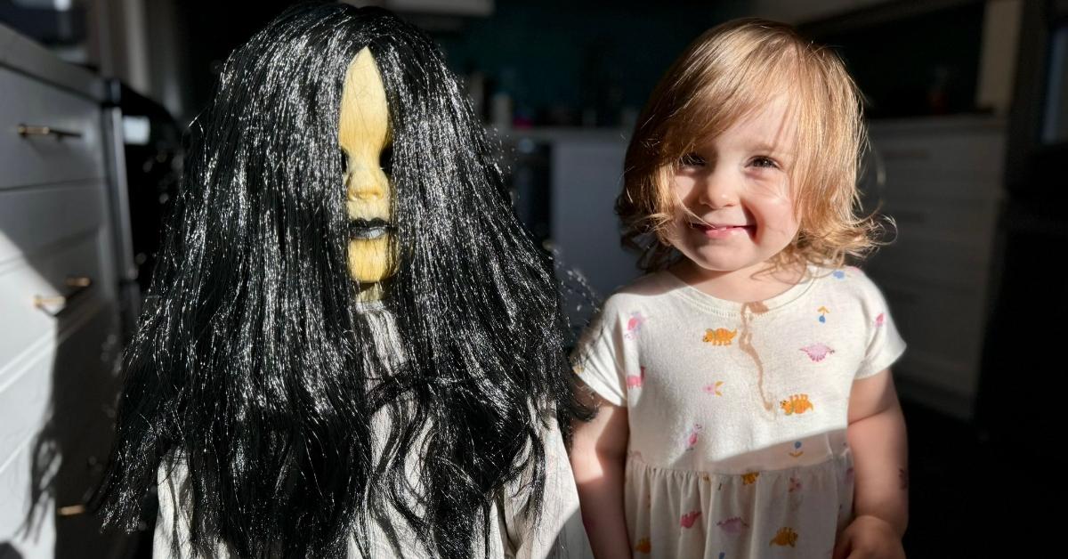 Little Girl Befriends Creepiest Droll