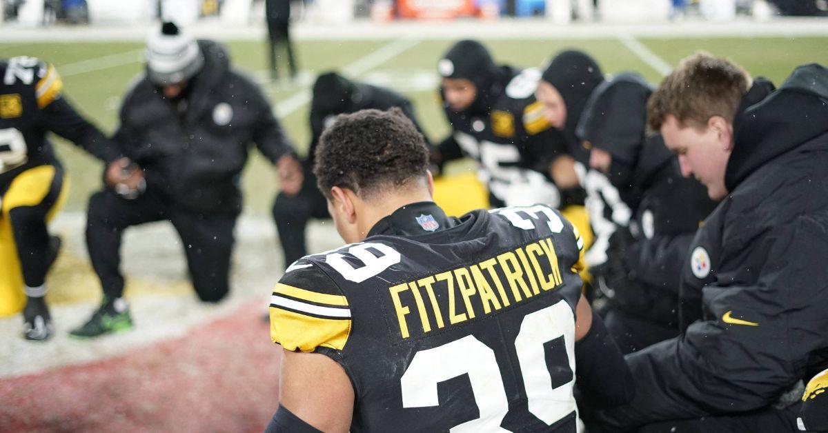 Minkah Fitzpatrick in a Pittsburgh prayer circle. 