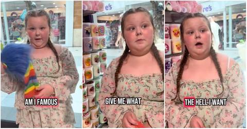 Ameylia Rose shopping at Claire's.